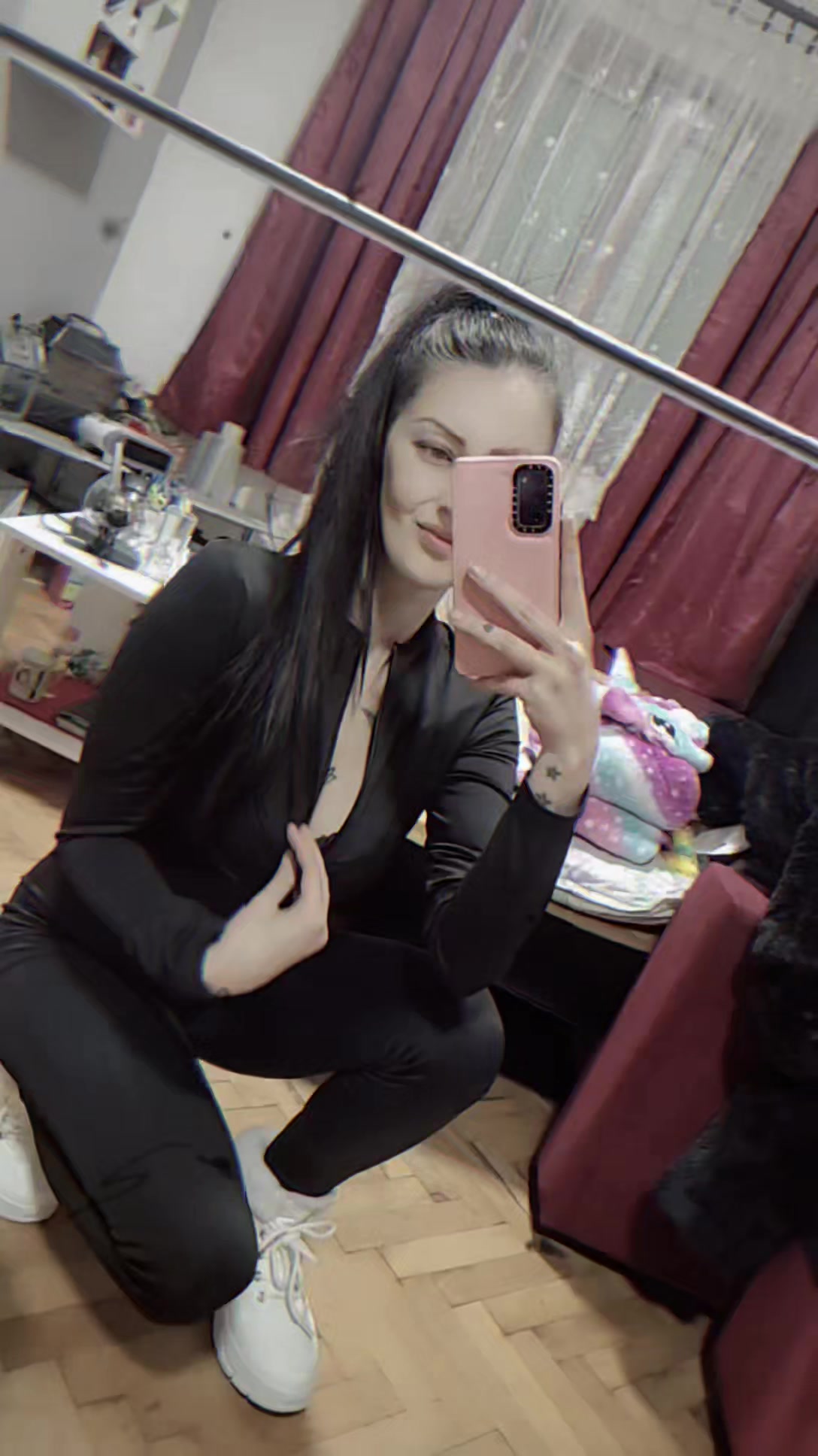 @_Kostovska_
