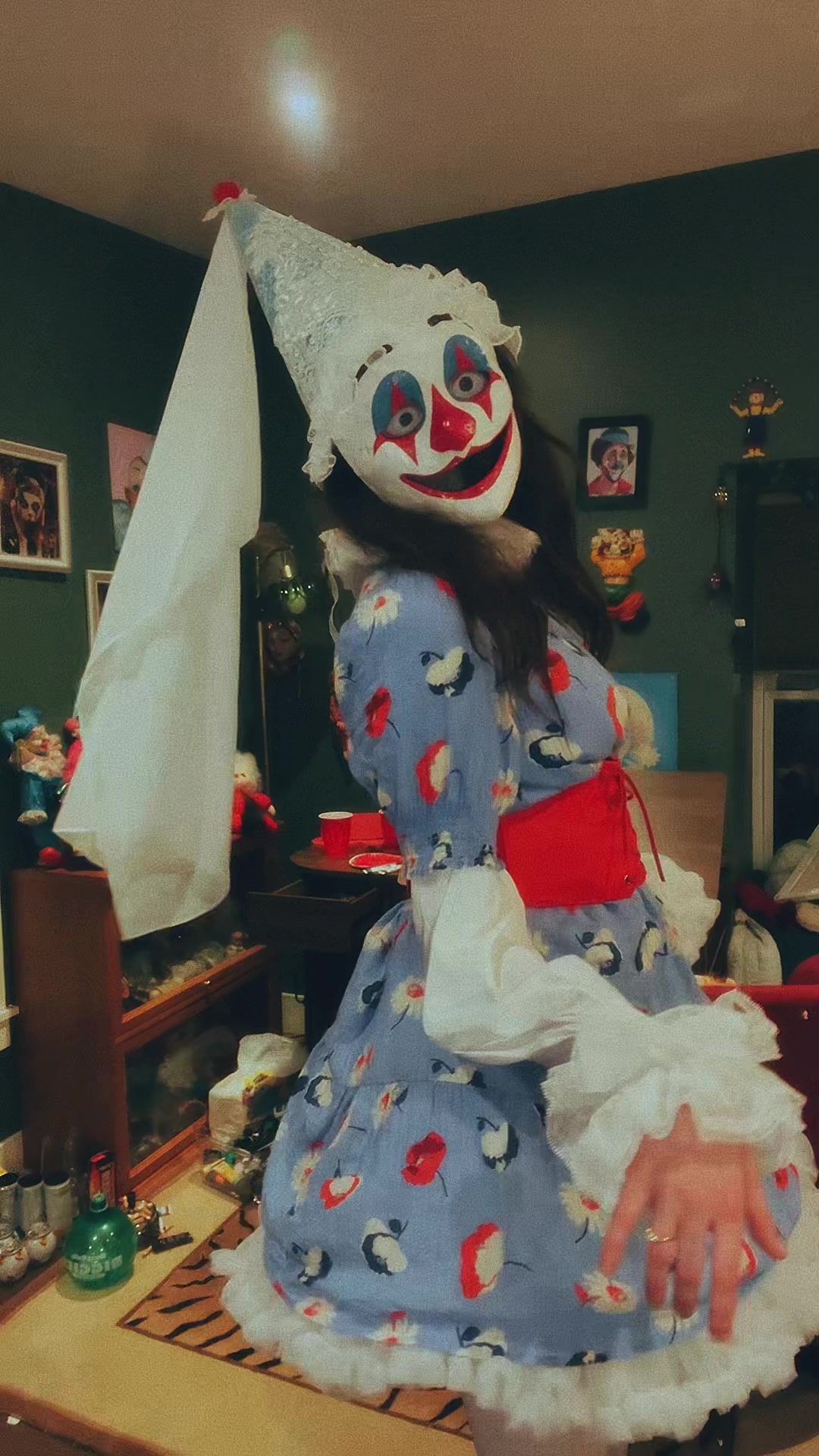 @clownlady