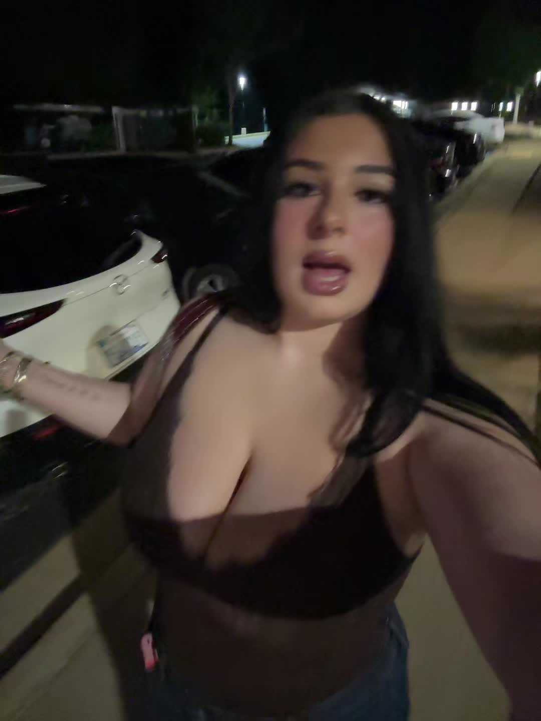 @isabellita