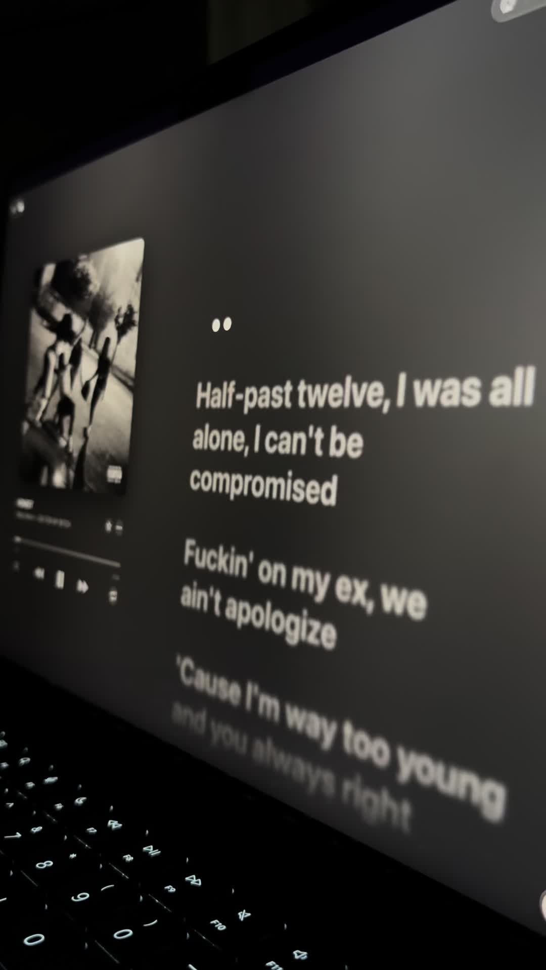 @️