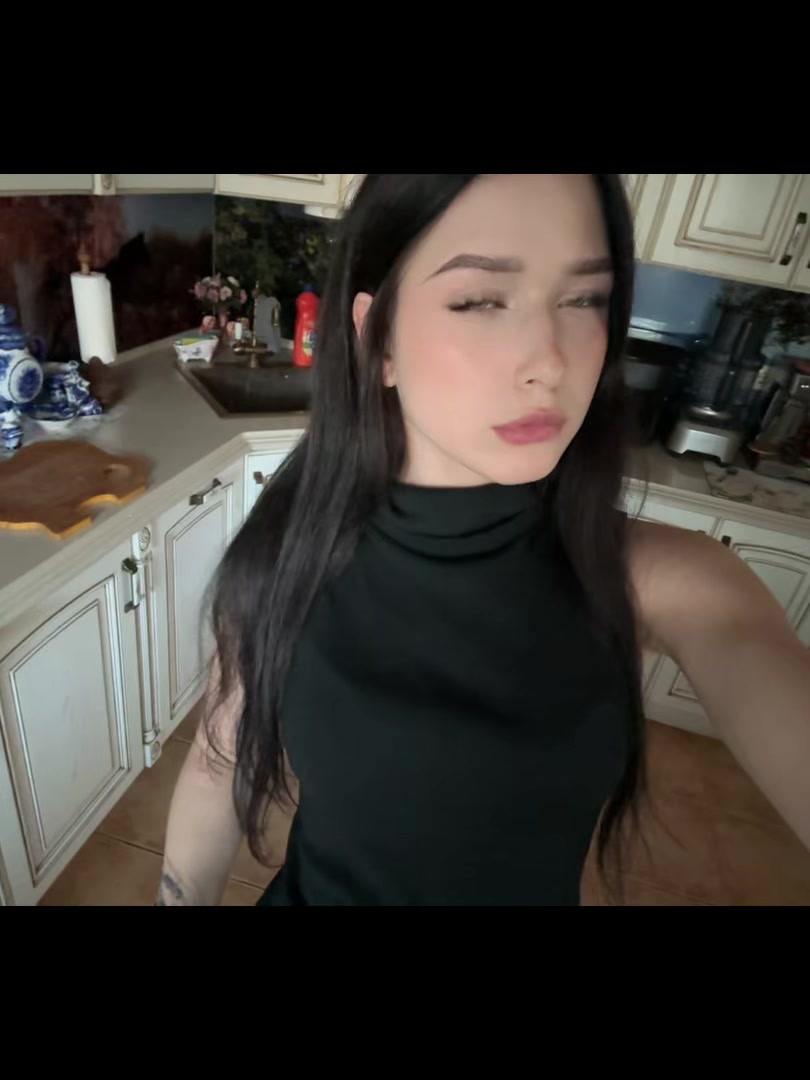 @lozhkaas