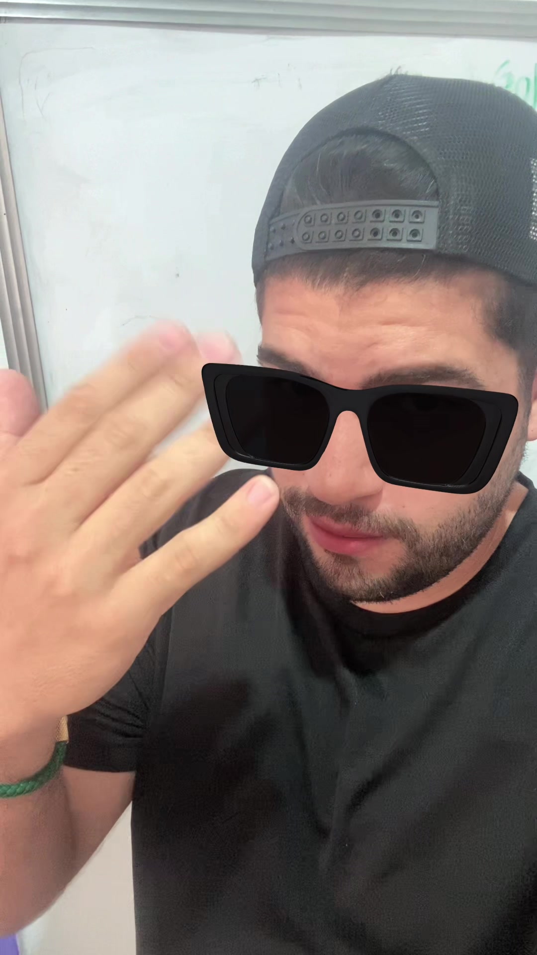 @LUIS H.