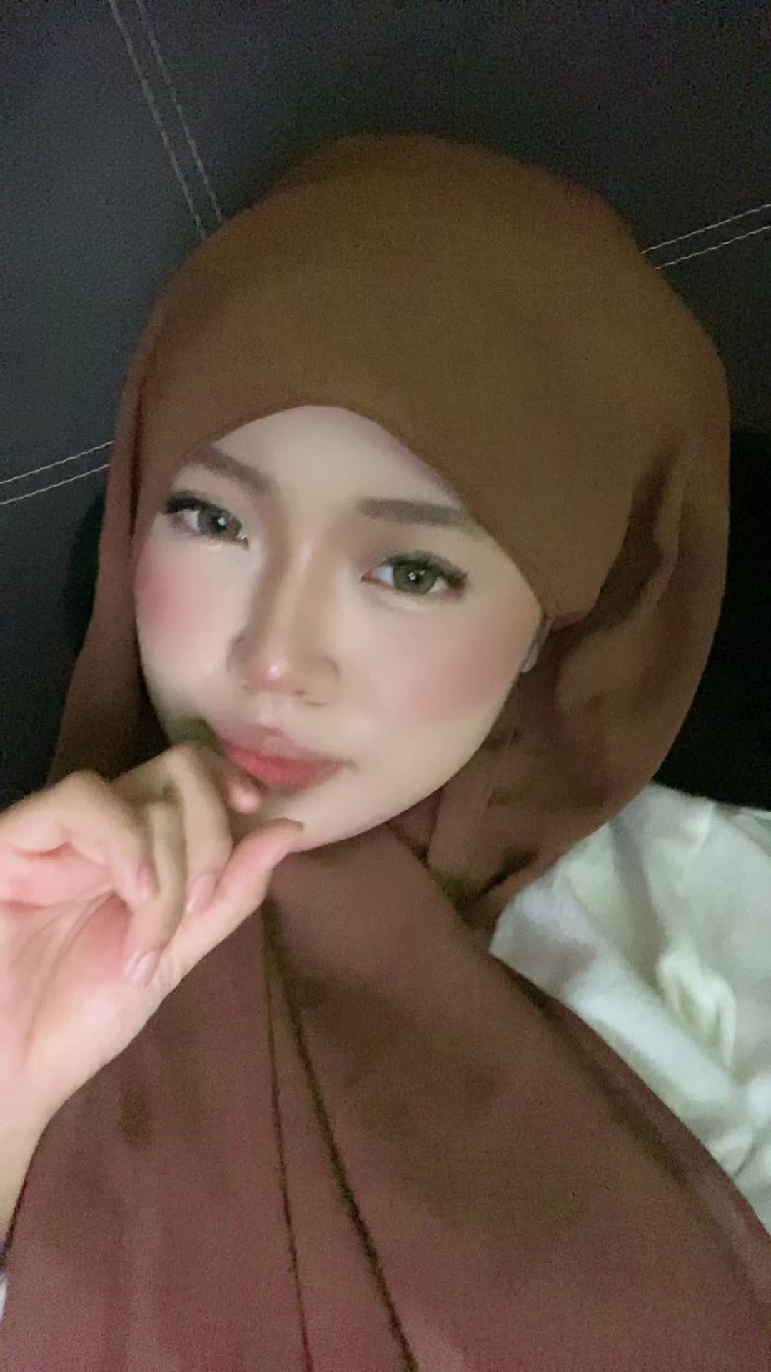 @ع