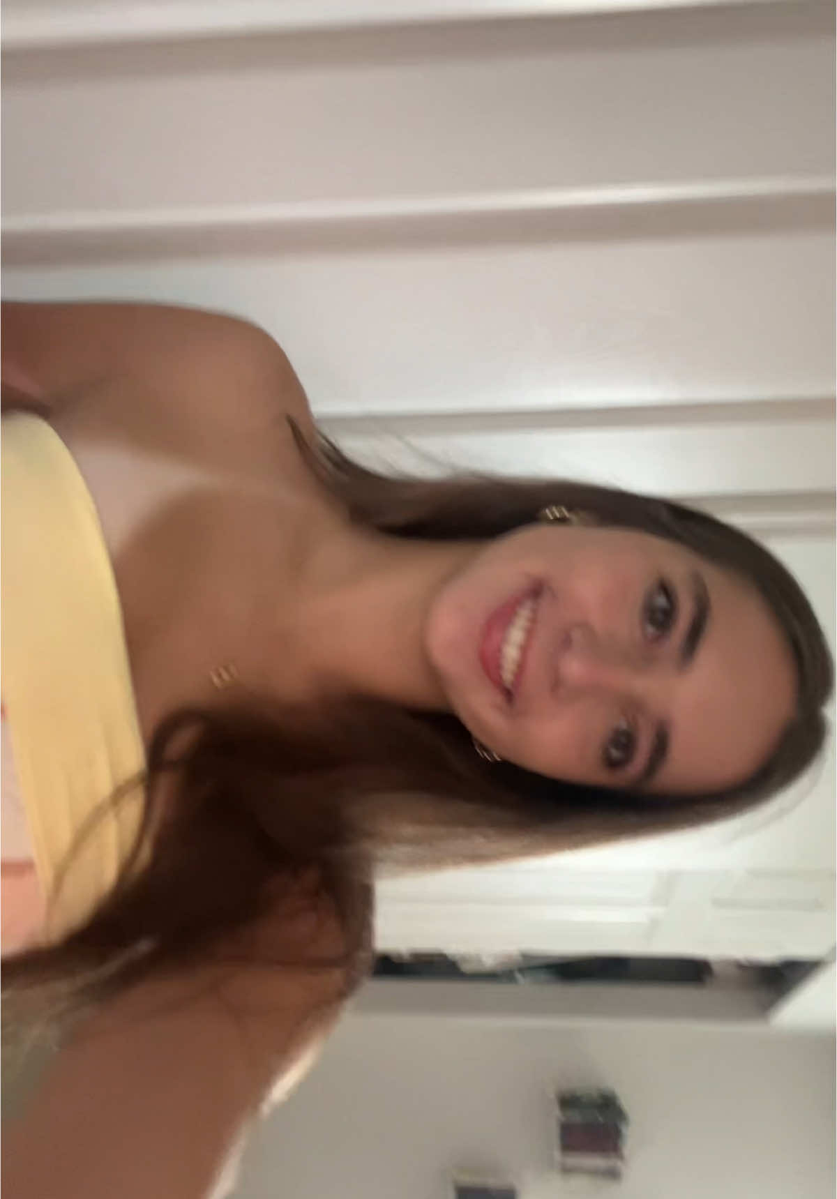 @bella