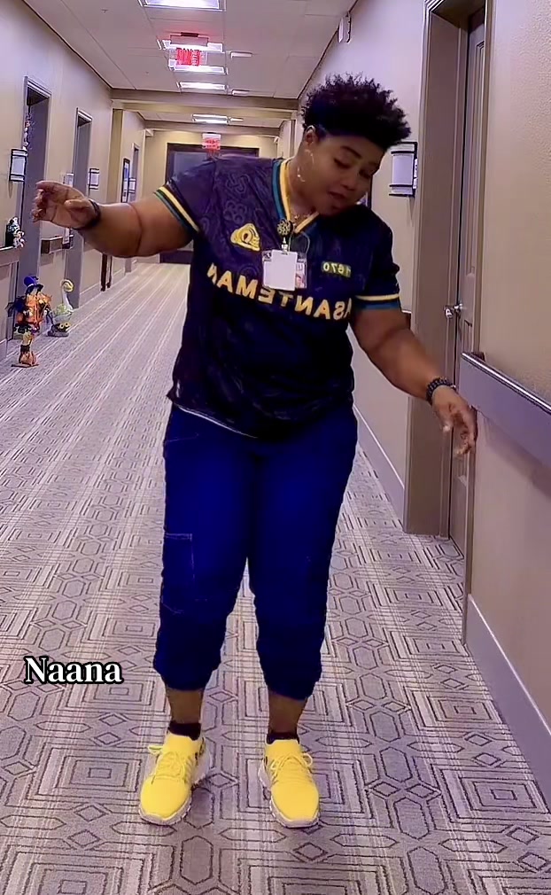 @naana