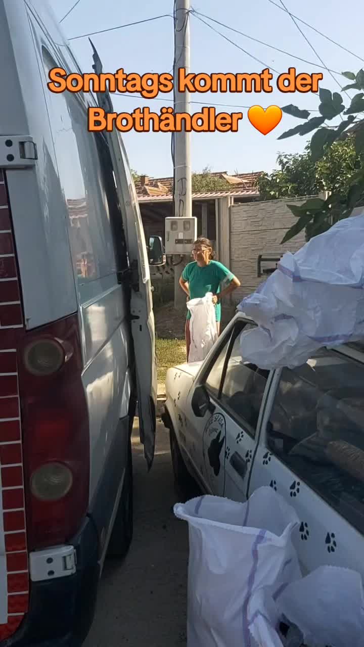 @Ruke_Spasa_Serbia