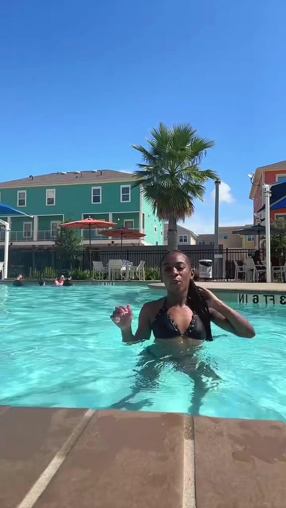 @DestinyEmani&ensp;💕