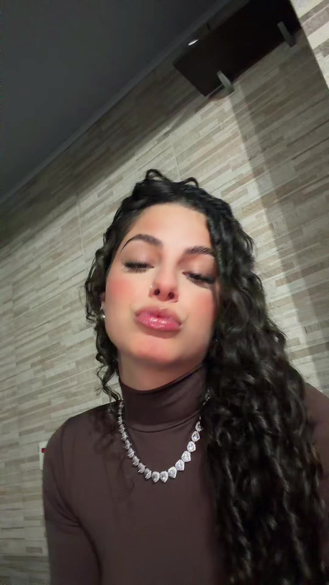 @Julya