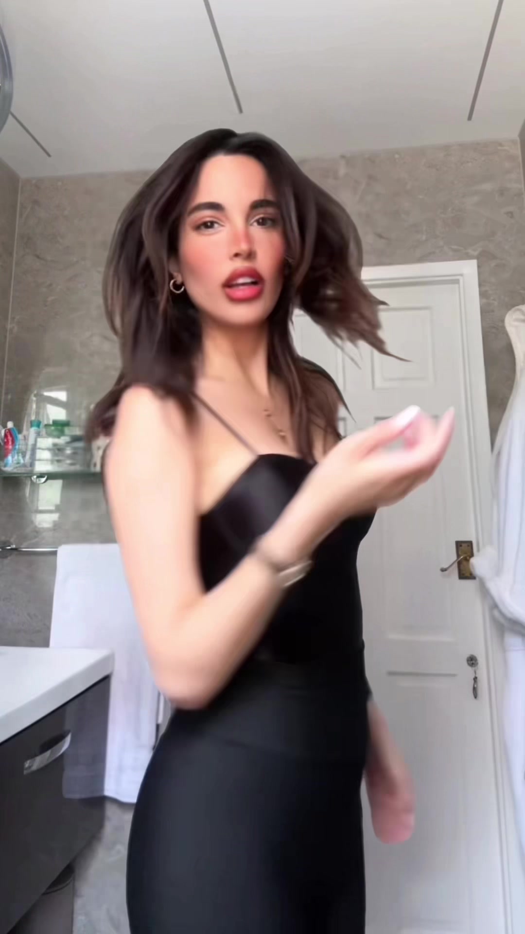 @niloolaa