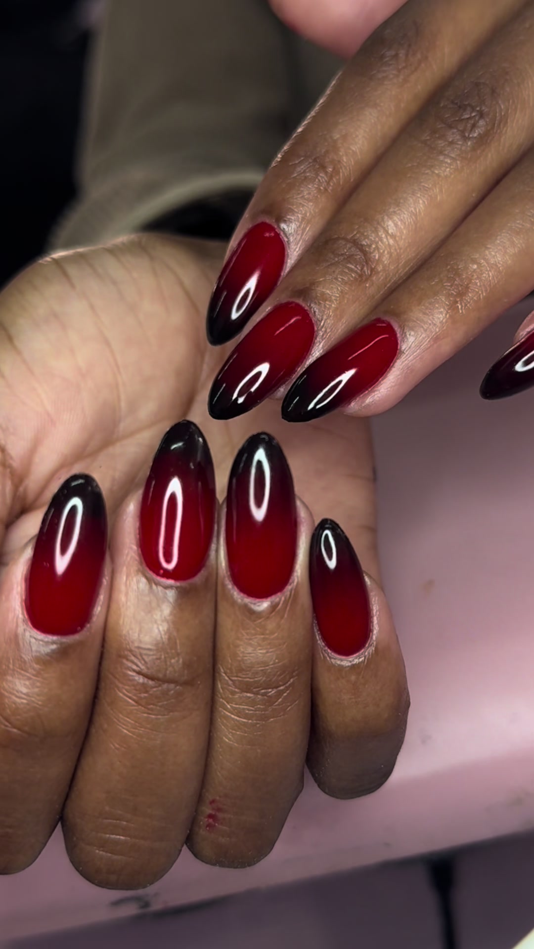 @Memyselfandnails1