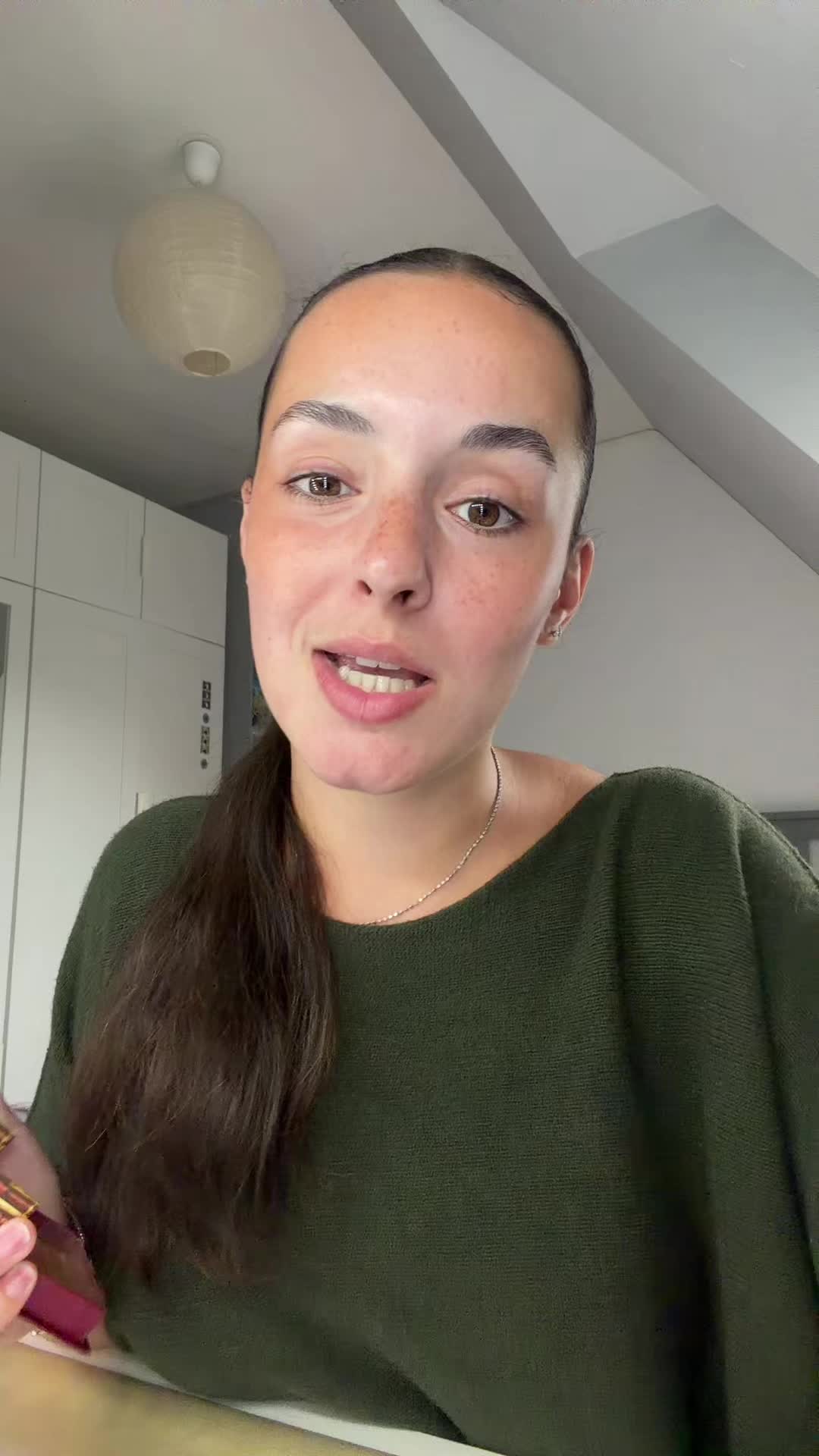 @clairo