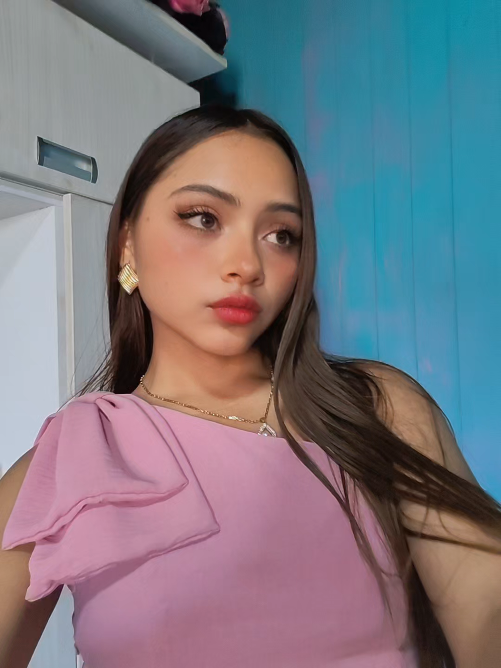 @ANYHELI💛