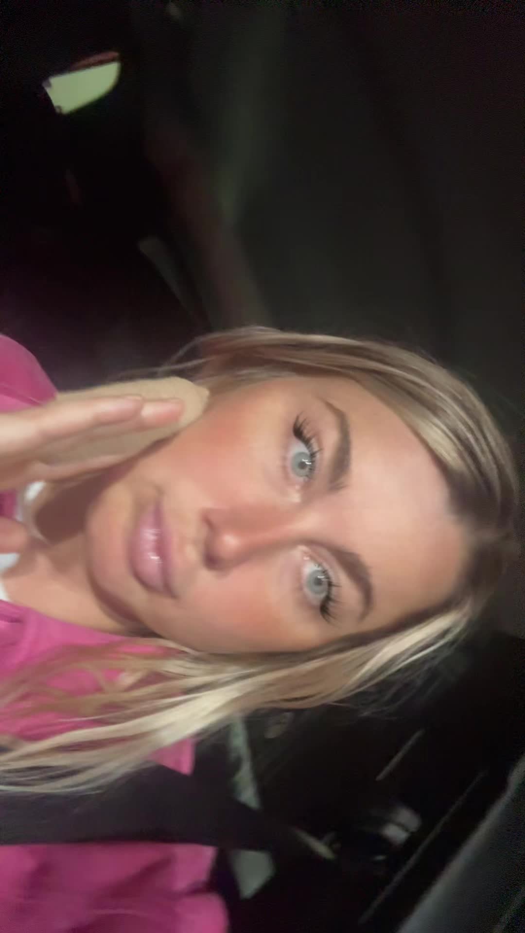 @Laceybarbieee