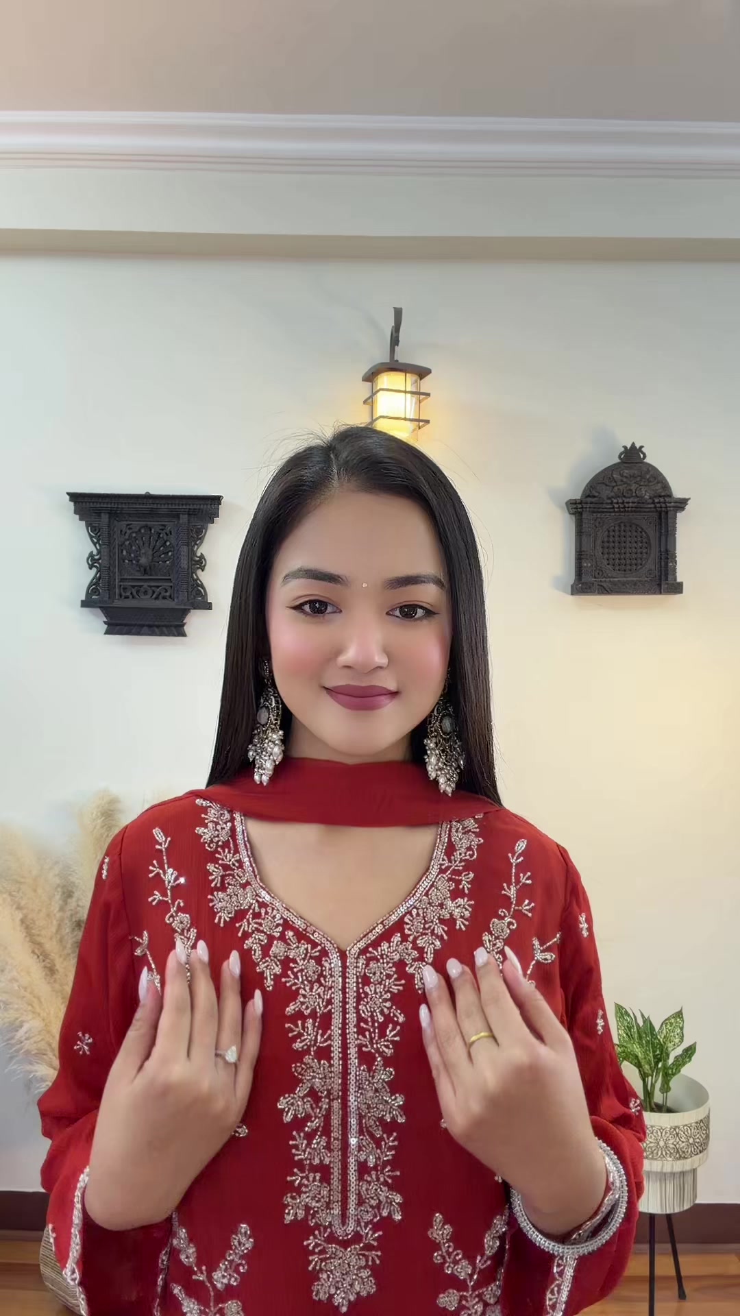 @Naina_TheAttire
