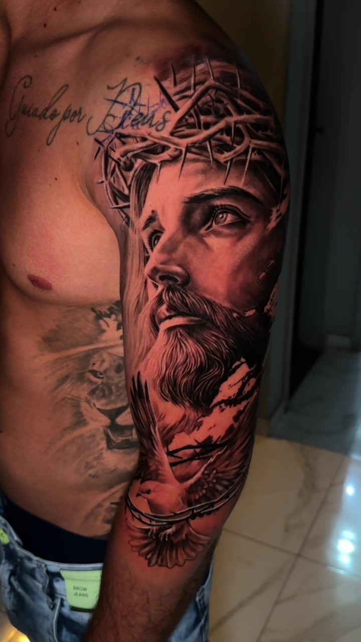 @Vago Tattoo