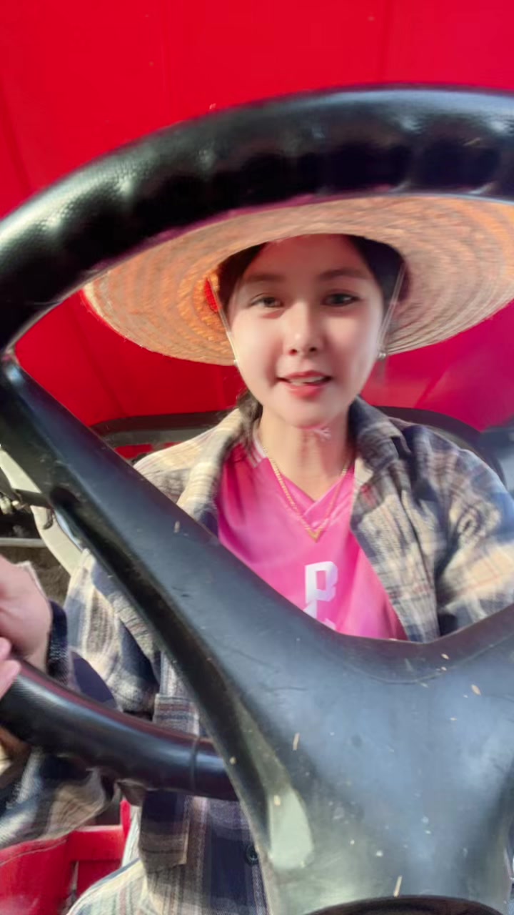 @Pc Phatcha (ช่องจริง) 10,000++