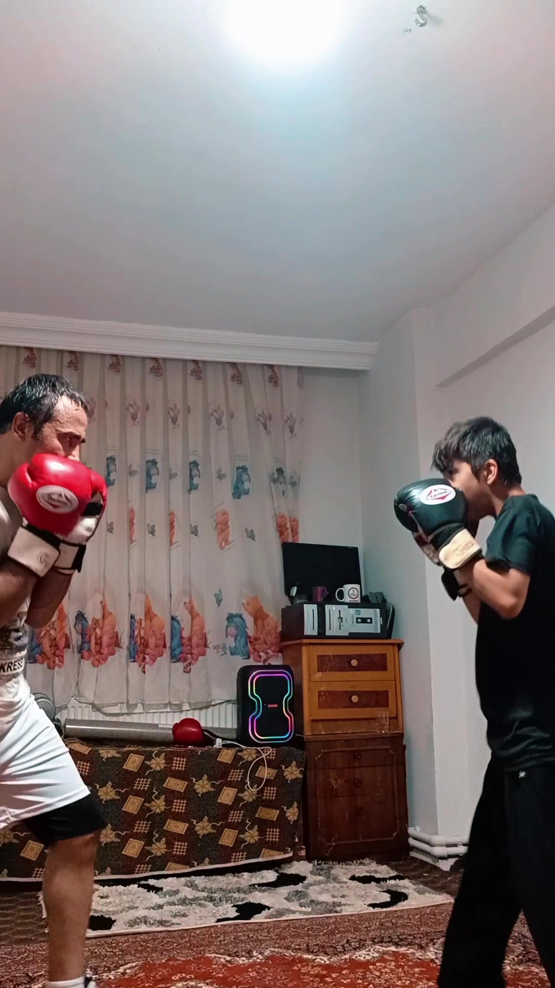 @🇦 🇸 🇮 🇫 🇰 🇭 🇦 🇳🥊