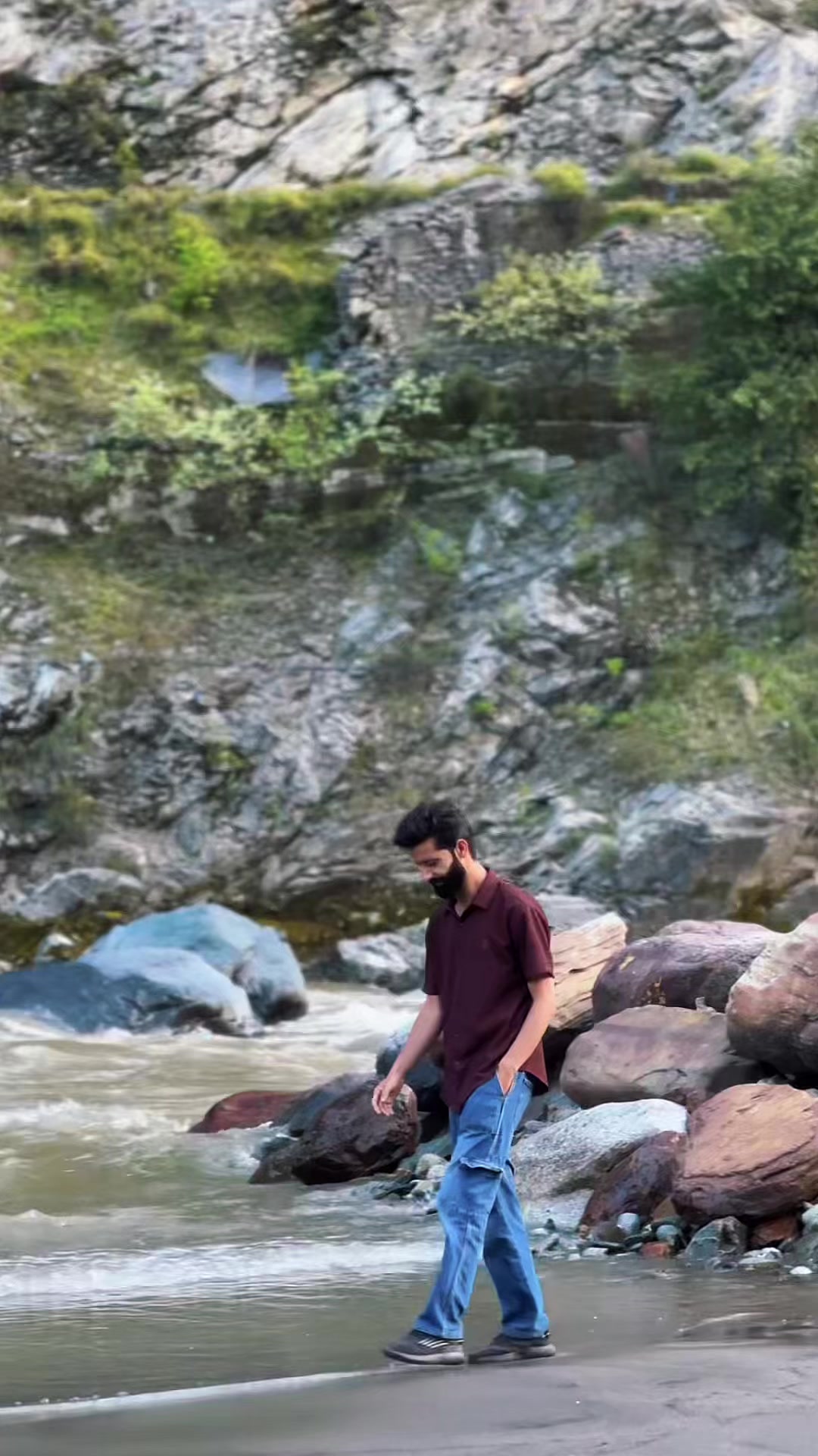 @Aamir Kashmiri 🍁