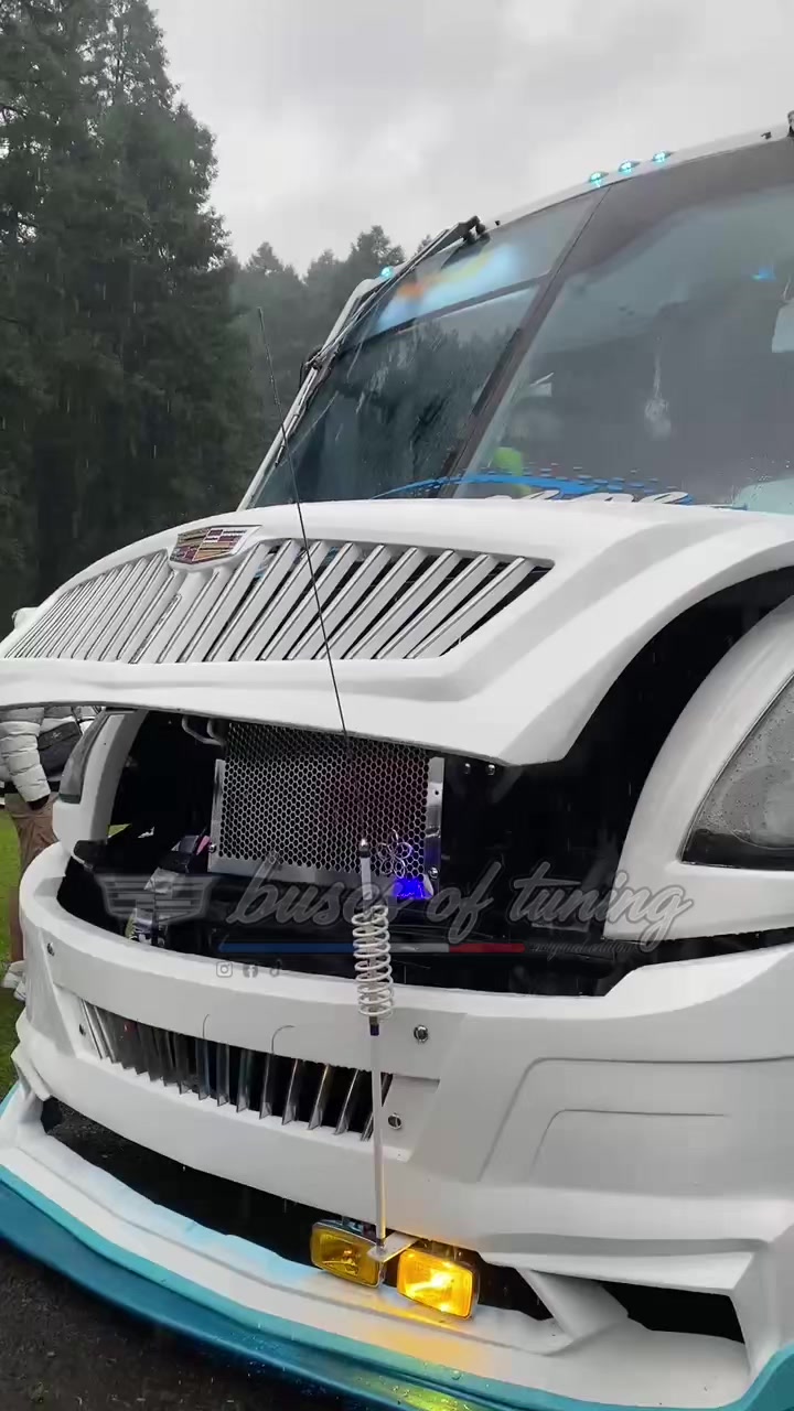 @𝐵𝑢𝑠𝑒𝑠 𝑂𝑓 𝑇𝑢𝑛𝑖𝑛𝑔