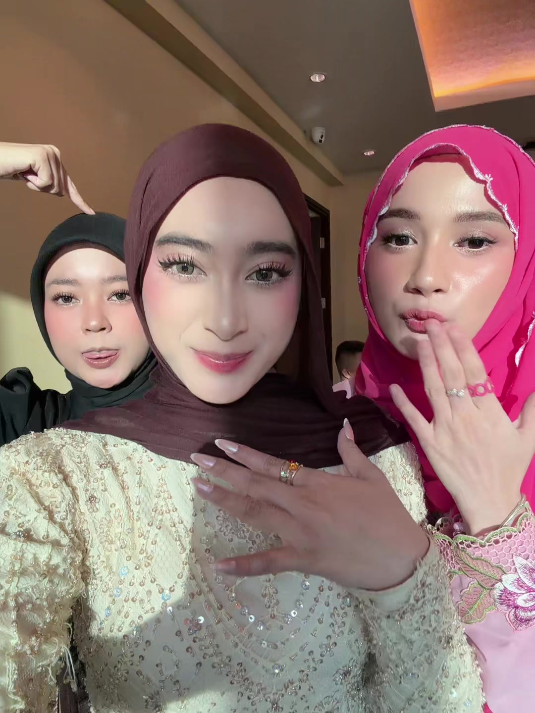 @miwaa