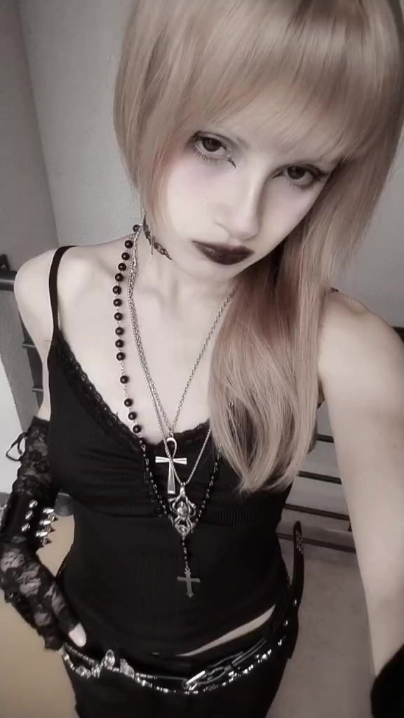 @Мышка🦇