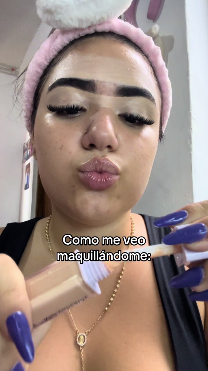 @valevicky_