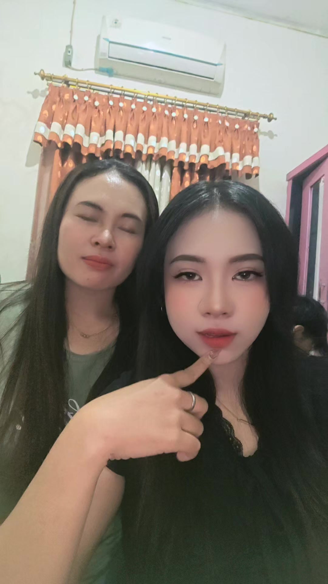 @Emilia 123