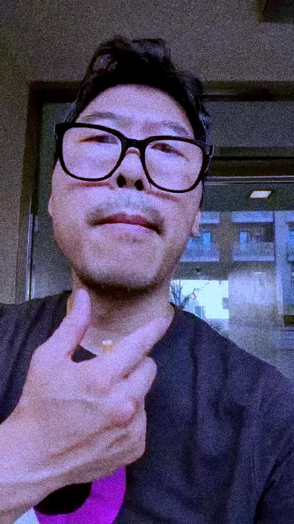 @UNIQGEEK