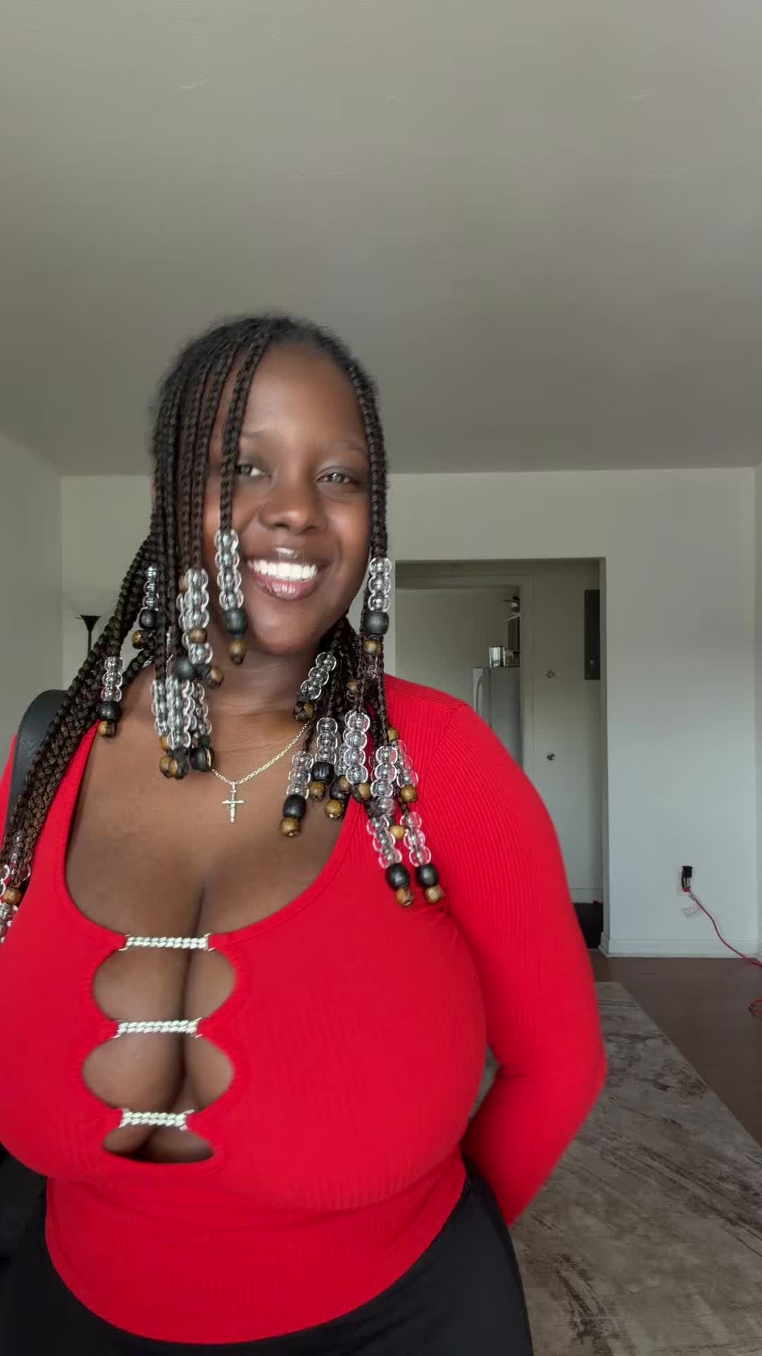 @Oc&eacute;ane~content creator