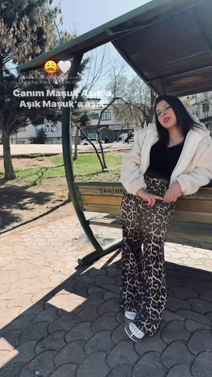 @𝙕"🐊