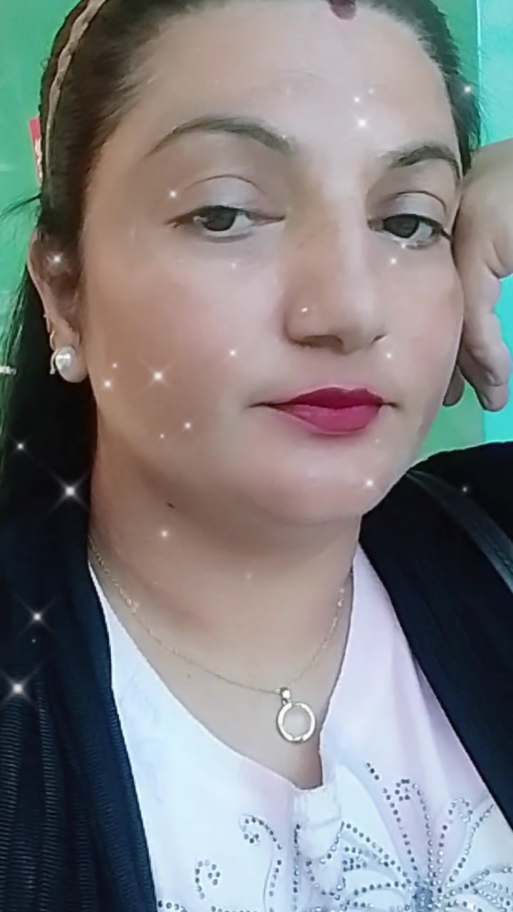 @SARITA👩❤️💋👩🫂🇳🇵🇦🇪