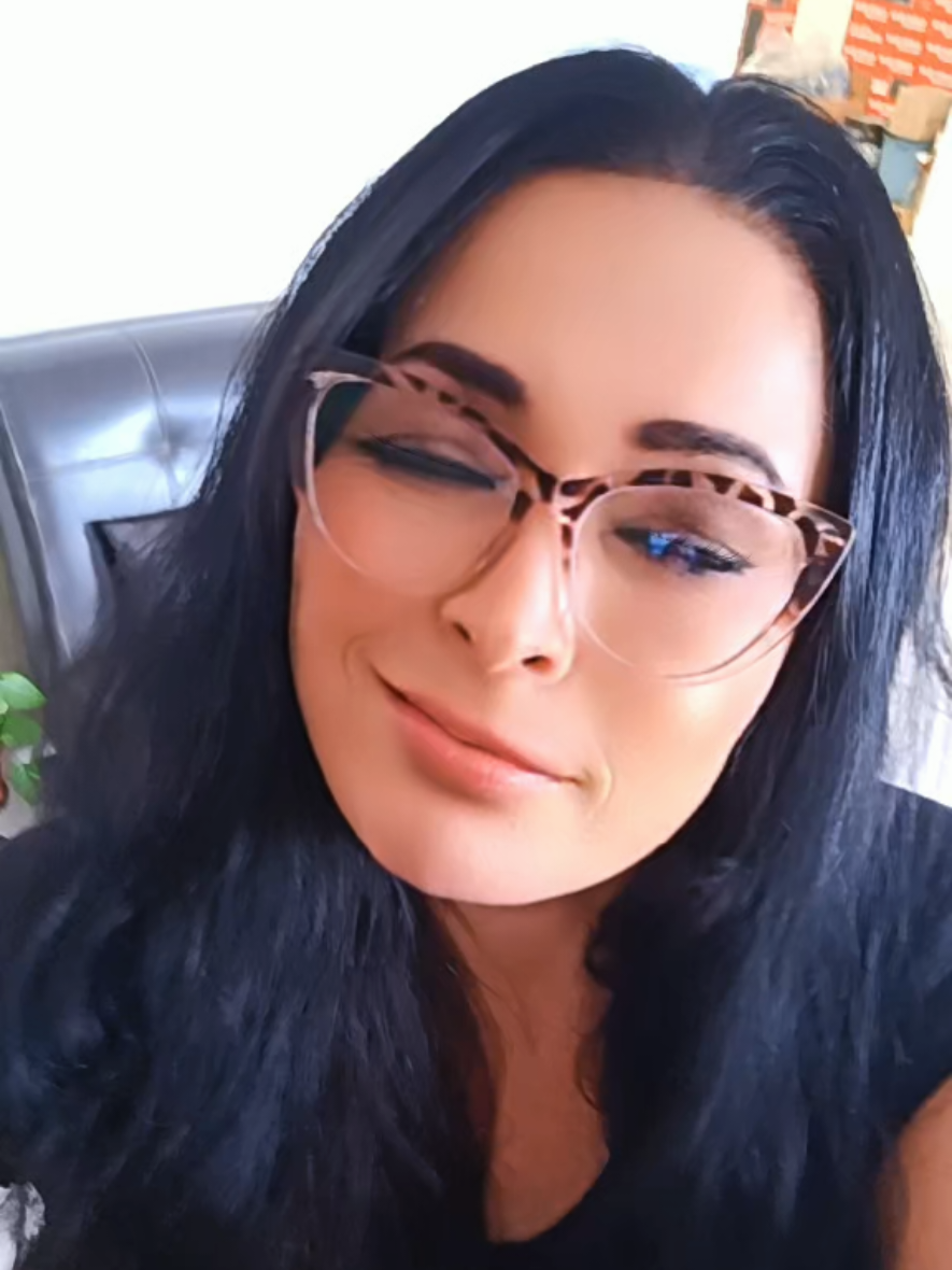 @Chezzybelle