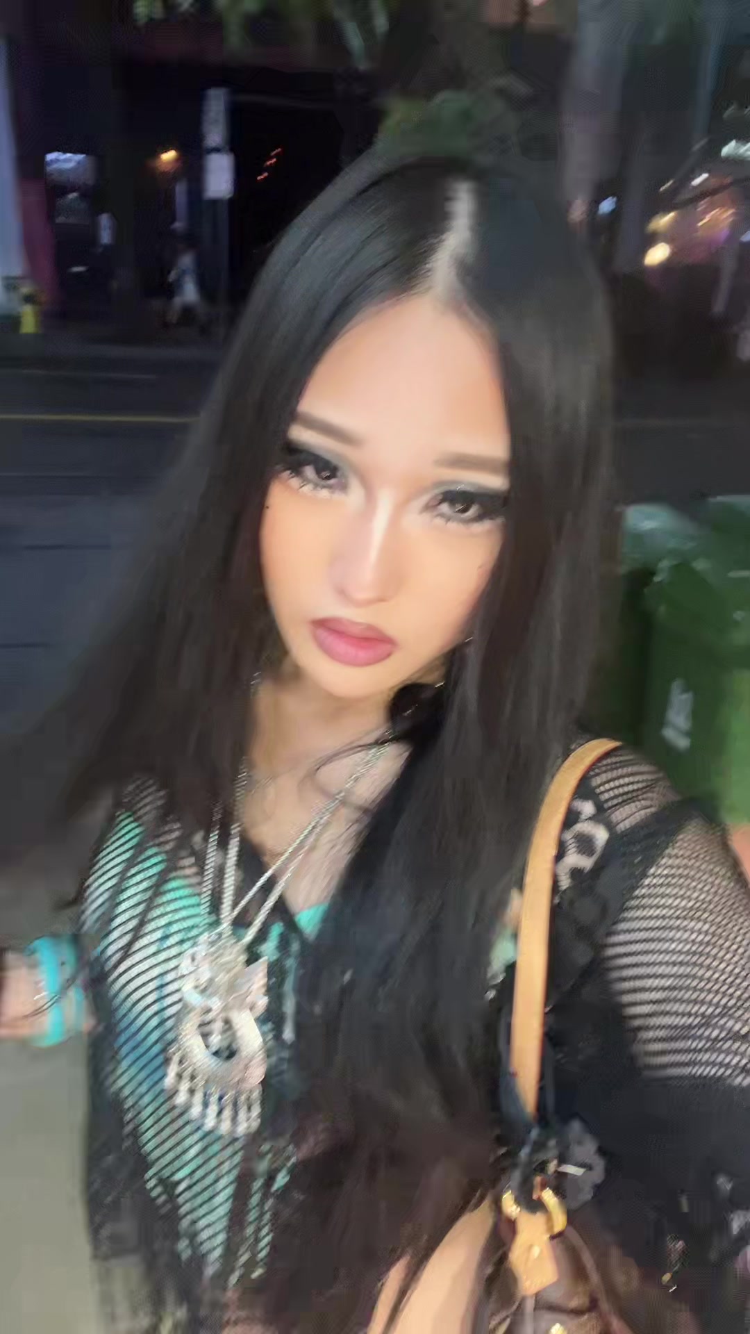 @777