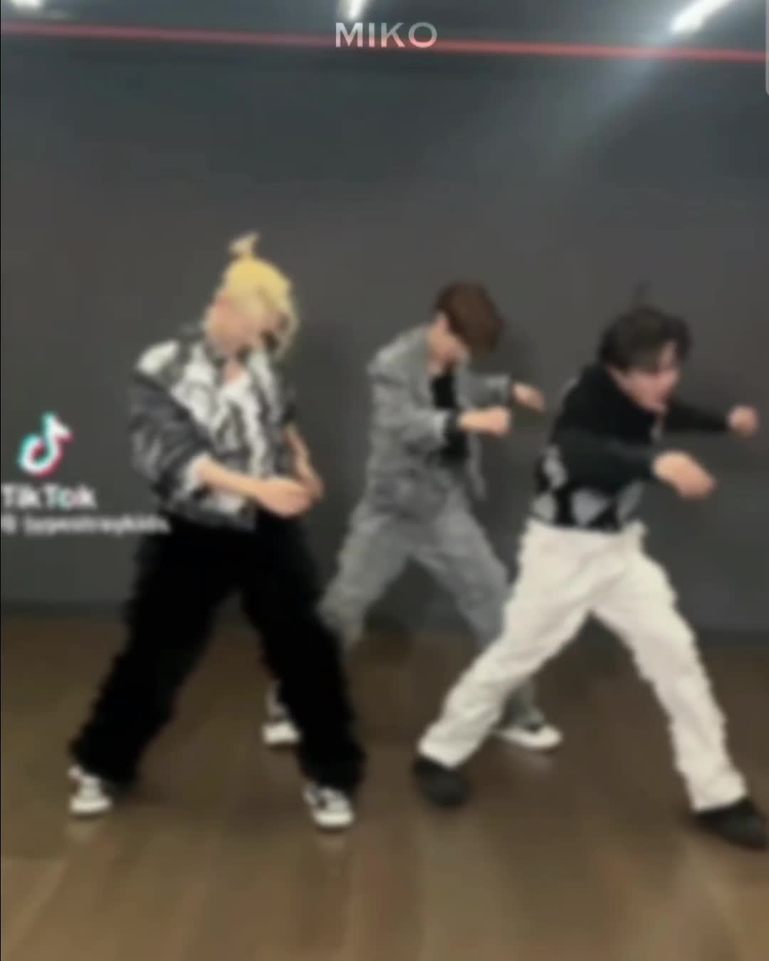 @#๐๐๐ค๐จ!•๐
