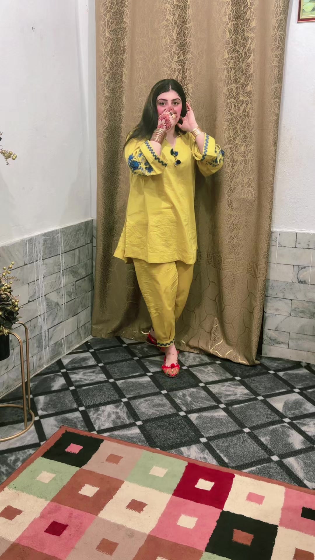 @badmashapesho2