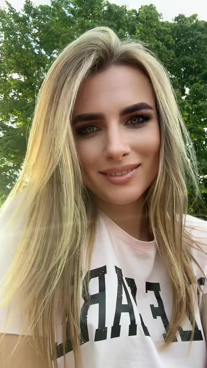 @Valentina
