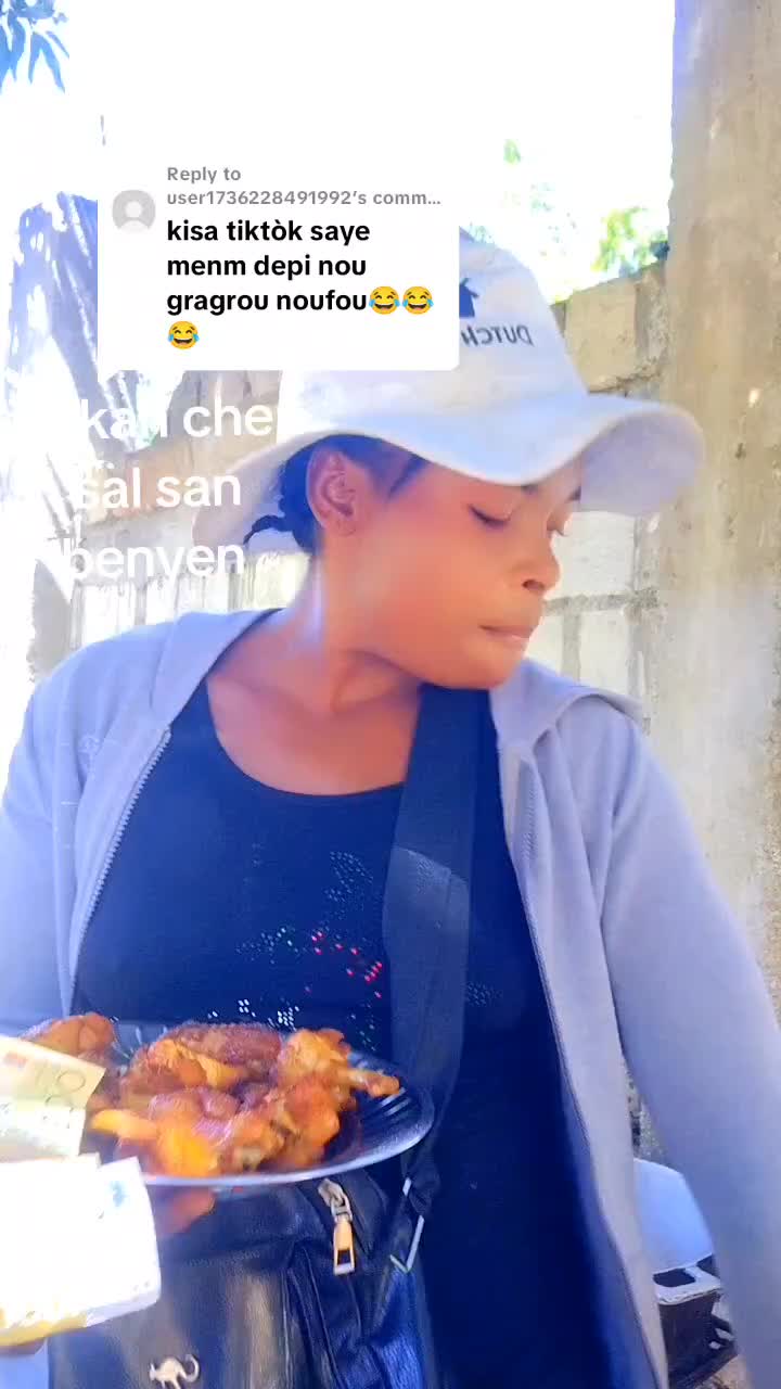 @Mayou b&egrave;l tifi 😁😁😁