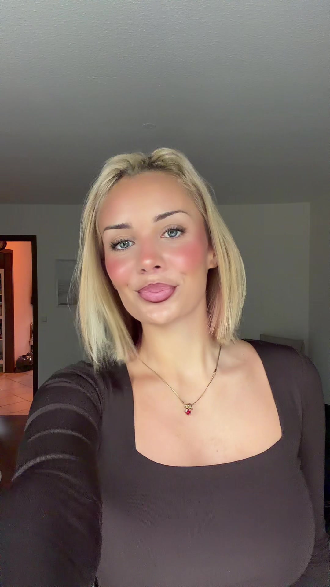 @NYXEA