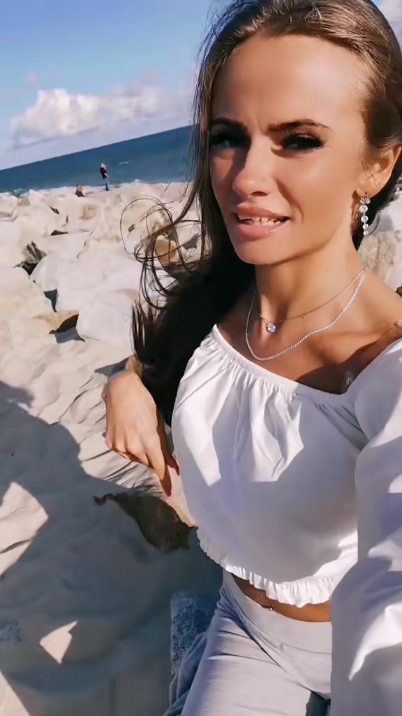 @💎🄰🄽🄶🄴🄻💎