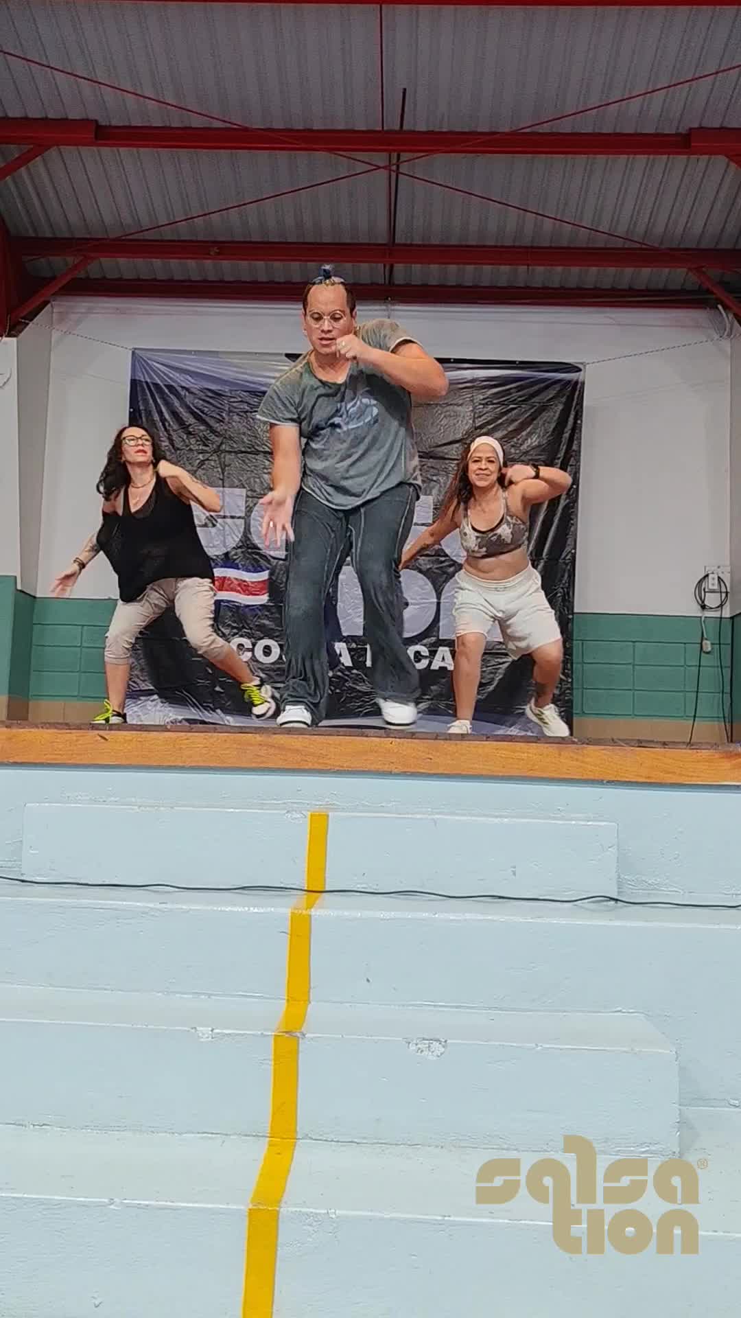 @Adriana Villalobos A