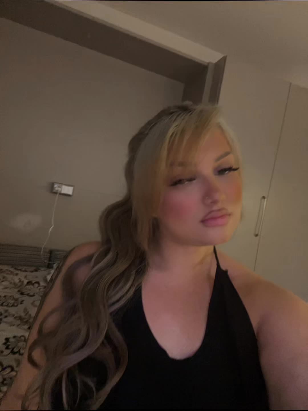 @𝙻𝚊𝚛𝚒𝚜𝚜𝚊🥥🇦🇱