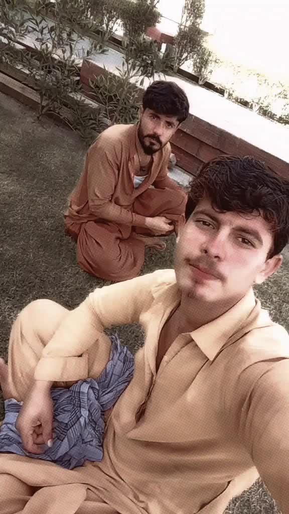 @تنہائی کا بادشاہ 👑