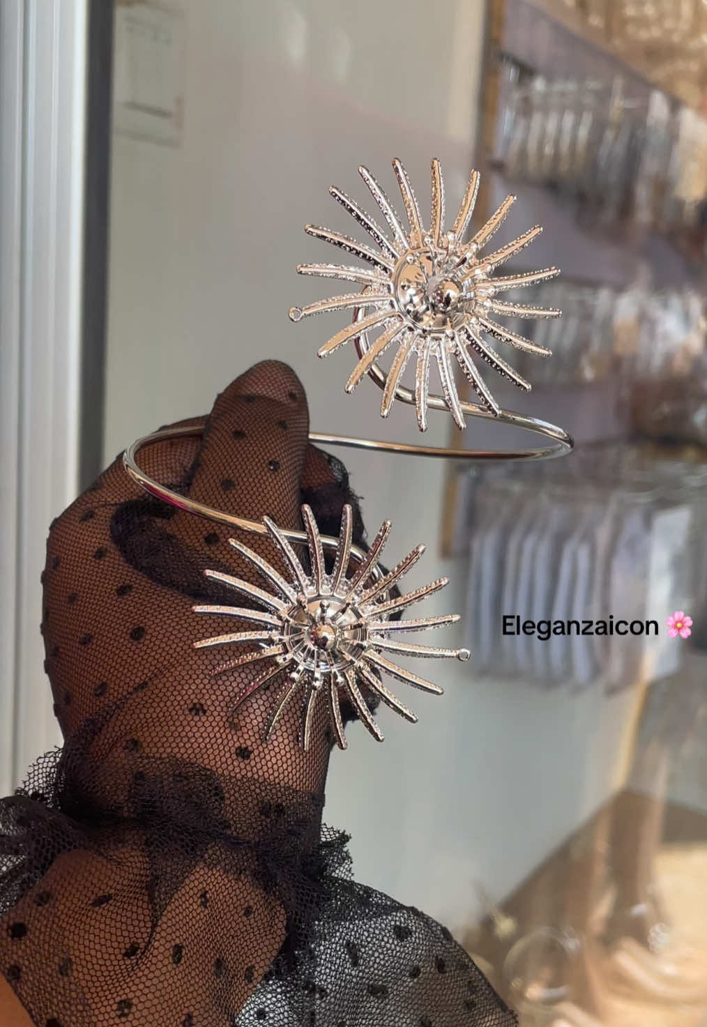 @ELEGANZAicon-jewelry/bag/heels