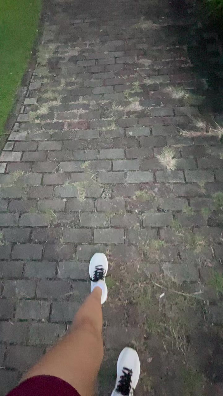@𝑨𝒏𝒅𝒚💎🌻🦋👩🏼&zwj;🏫