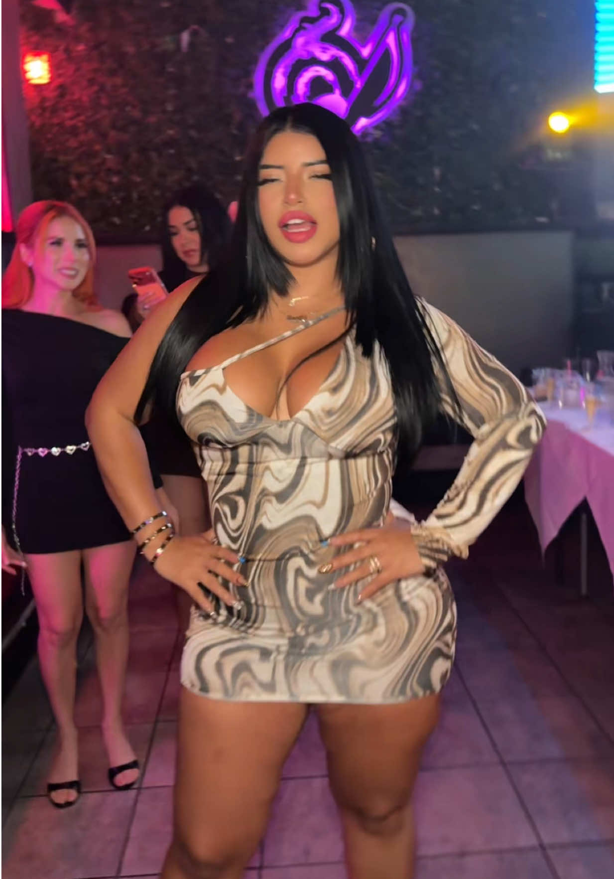 @🫦 JENNIFER 🫦