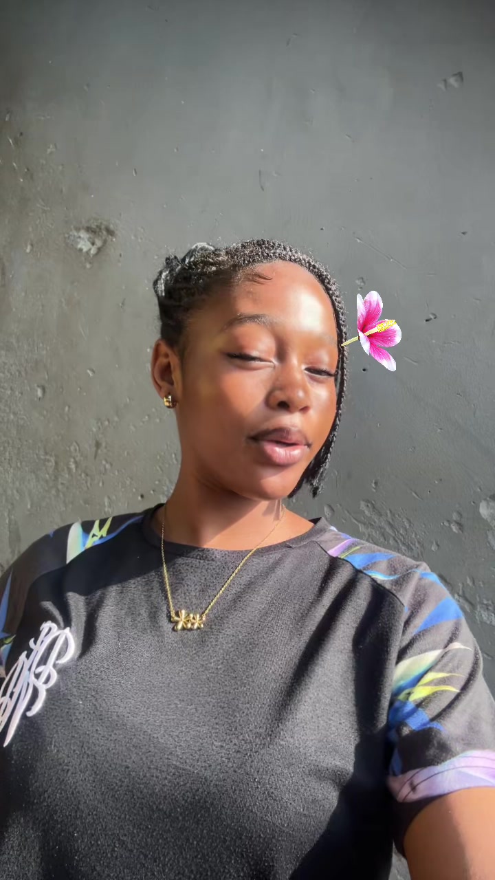 @karesimi💕🥹