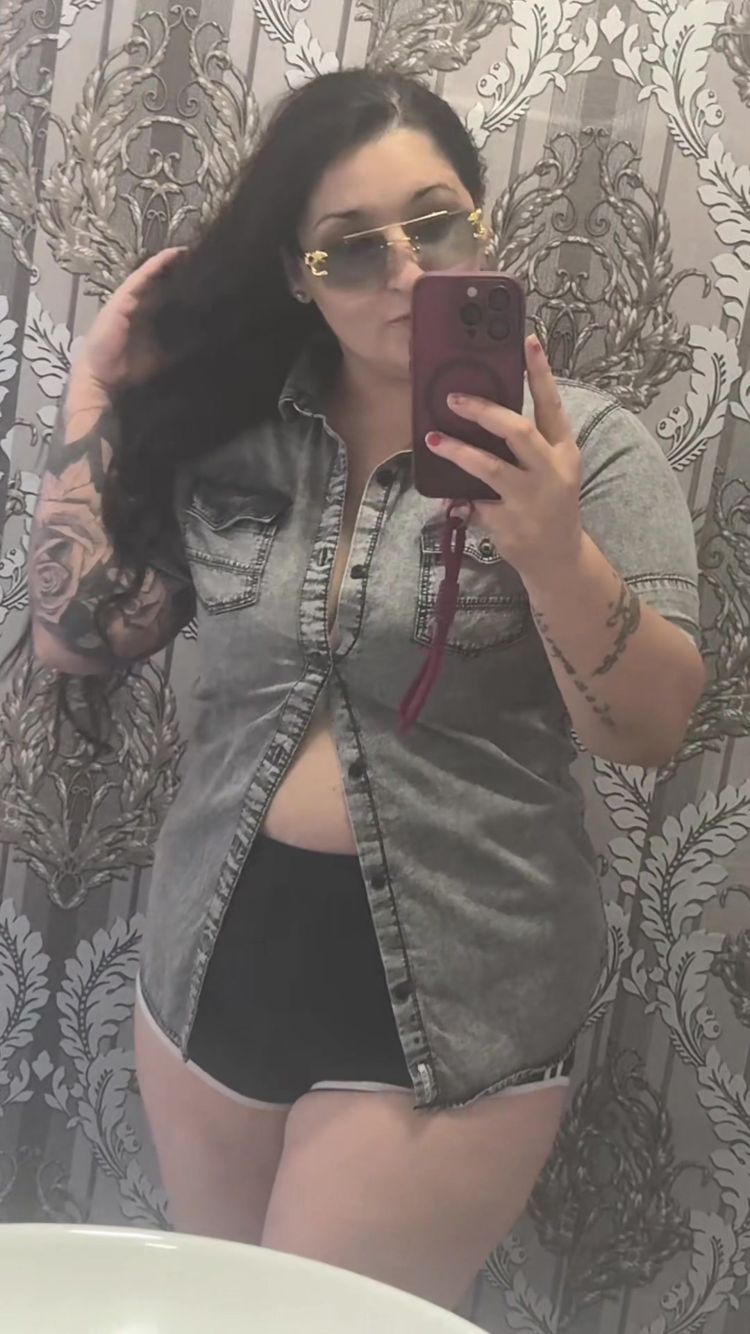 @17🦁🔥🖤