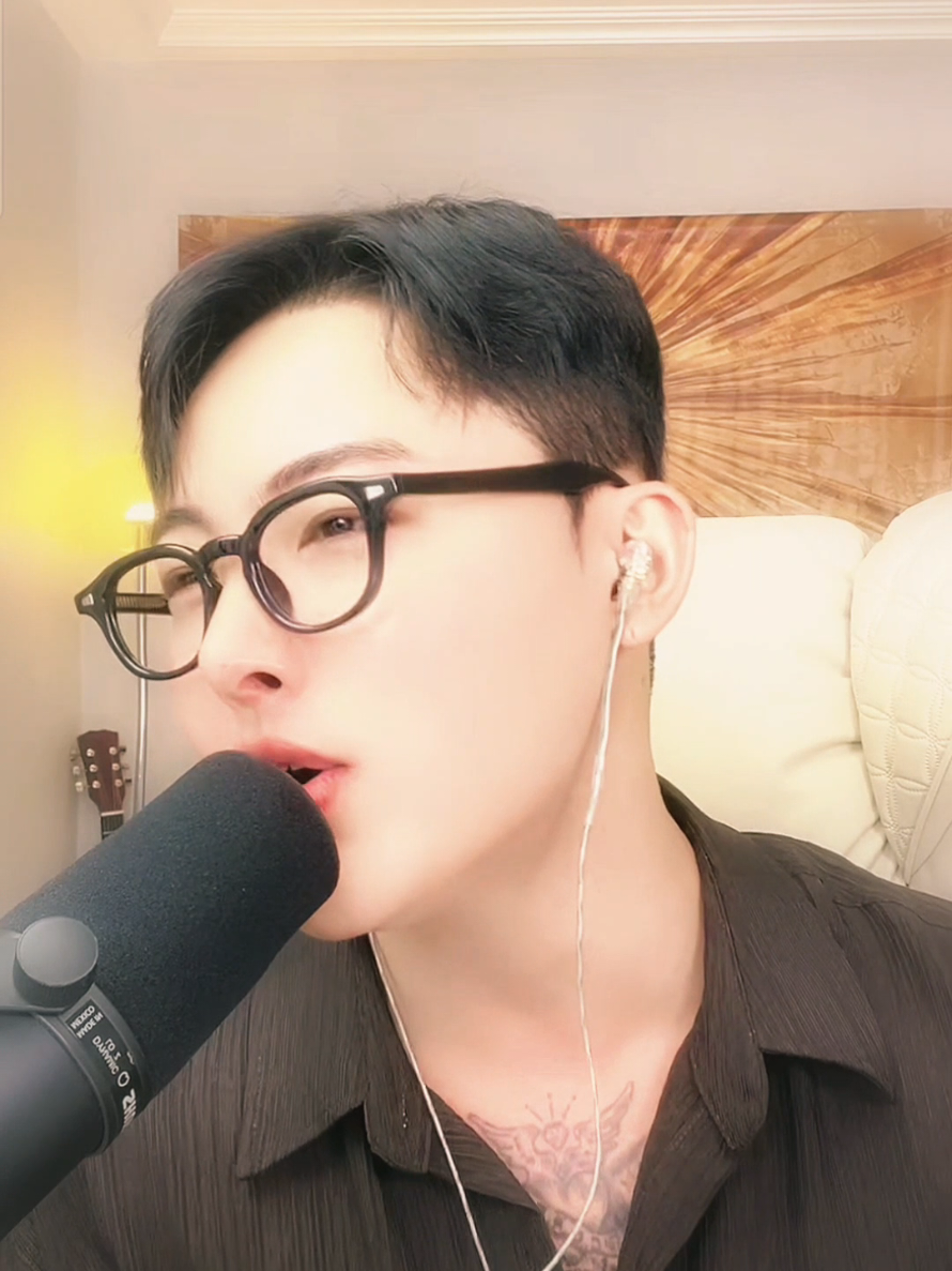 @🖤˚⋆선샤인⋆˚☀️
