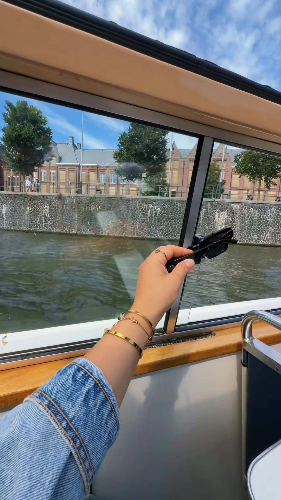 @Alin sadaf🇳🇱