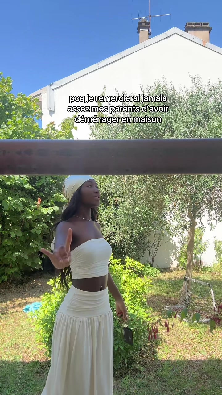 @𝐿𝑖𝑙𝑖𝑎